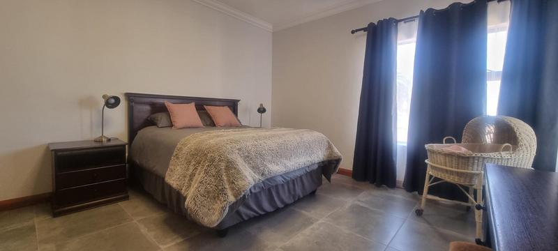 6 Bedroom Property for Sale in Outeniqua Strand Western Cape